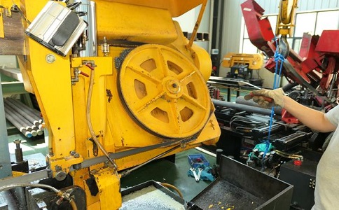 如何解决丹寨卧式金属带锯床切削时出现的断带现象？